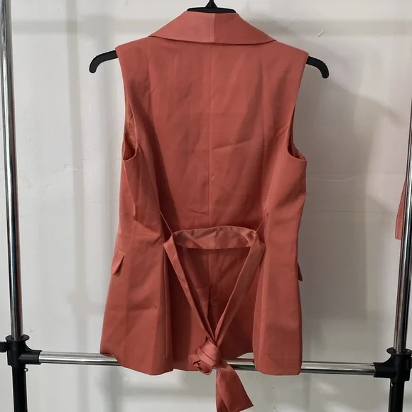 Banana Republic 2-Piece Coral Vest & Pleated Shorts Set Size 4 Top M Bottom - Picture 6 of 13